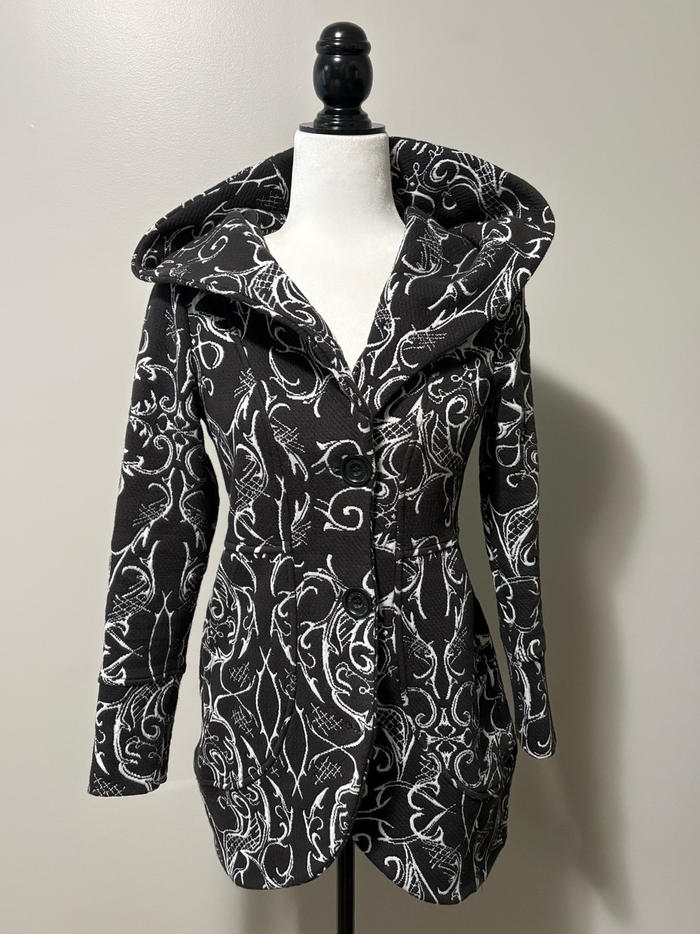 Tonia DeBellis Hooded Button Front Black and White Damask Pattern Jacket
